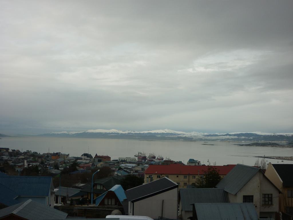 Hostel Los Cormoranes Ushuaia Exterior foto